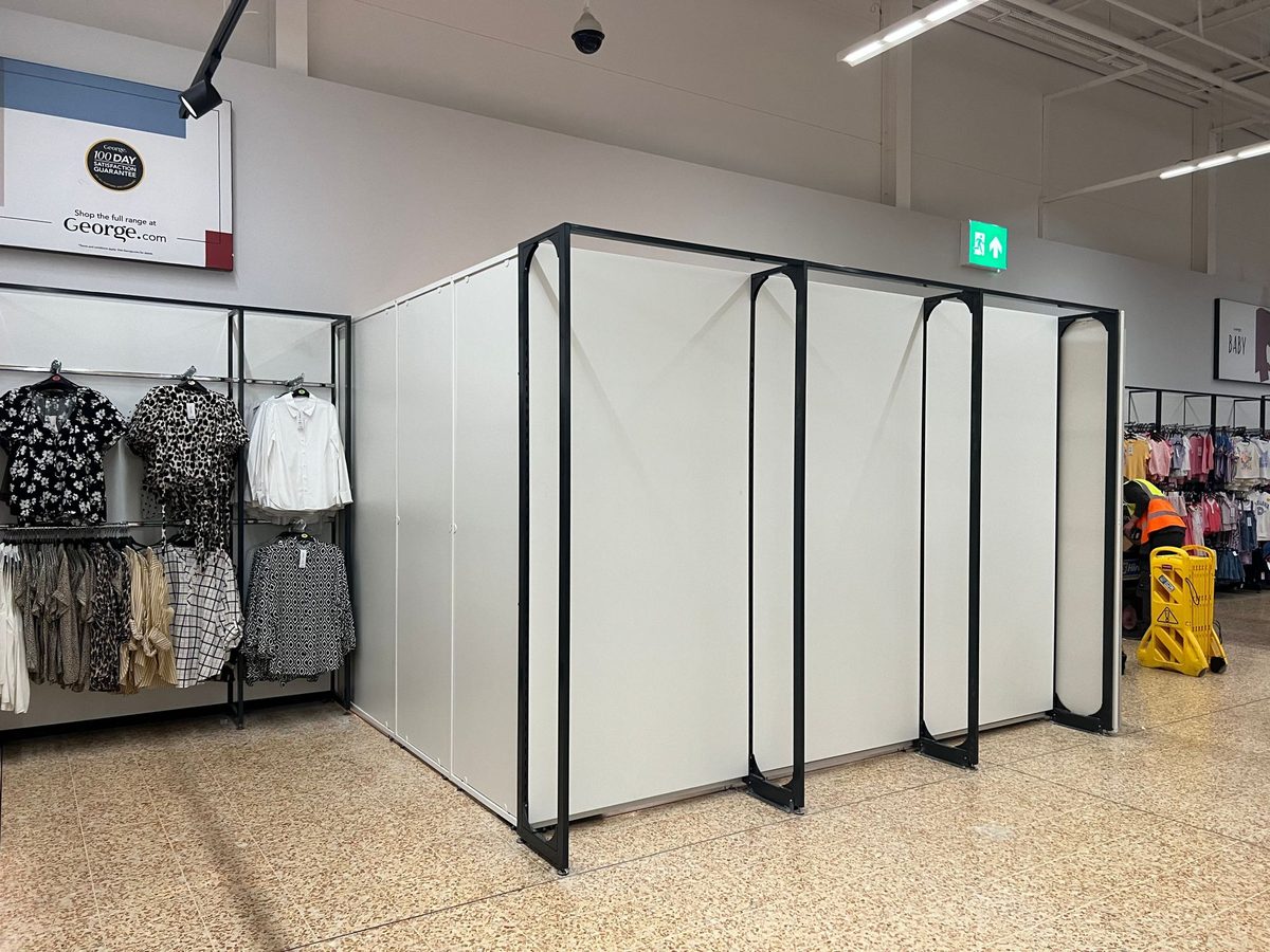In-store partition installation